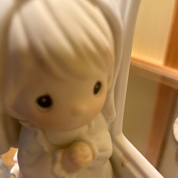 Precious Moments May Your Future Be Blessed -girl’s 1st Communion - Picture 6 of 10